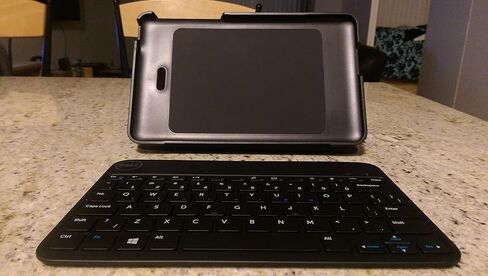 Dell Wireless Keyboard/Bluetooth for Dell Tablet 8 Pro US English (460-BBHL) in Saudi Arabia