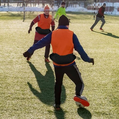 Janmercy 2 PCS Winter Football Hand Hand Pouch Hand Muff Football Warming Pouch Handwarmer تكتيكيًا للهدايا الرياضية في الهواء الطلق الملحقات in Saudi Arabia