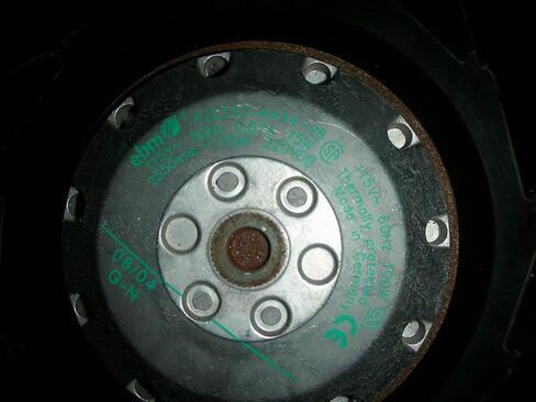 Davitu Electricity Generation - 1PC Used EBM R2E220-AA44-98 in Saudi Arabia