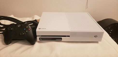 Xbox One 500GB Console ONLY WHITE v2 Model 1540 XB1 5C9-00021 Gaming System 4K (Refurbished) (Renewed) in Saudi Arabia