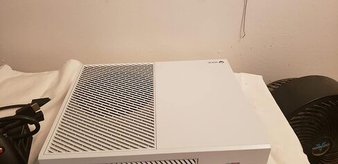 Xbox One 500GB Console ONLY WHITE v2 Model 1540 XB1 5C9-00021 Gaming System 4K (Refurbished) (Renewed) in Saudi Arabia