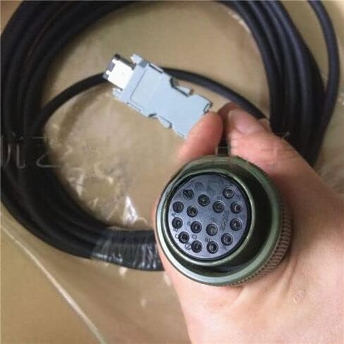 1pcs جديد لـ Gyg102cc2 T2G-B Ryc102C3-VVT Servo Motor Encoder Cable 5M in Saudi Arabia