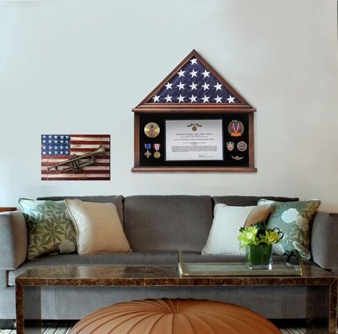 Zmiky علم الدفن الكبير وحقيبة عرض العملات المعدنية للتحدي العسكري، خزانة خشبية صلبة تناسب علم 5 × 9.5 مطوية، قابلة للإزالة، 2 أرفف أخاديد وحقيبة عرض علم قابلة للقفل مع حامل شهادة، جوز in Kuwait