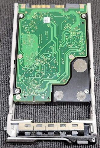 Dell HDD 1,8TB 10K SAS 2,5 Inch Hot Plug, VJ7CD (Hot Plug) in Saudi Arabia