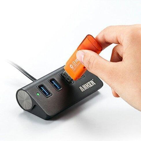 Anker 4-Port USB 3.0 Unibody Aluminum Portable Data Hub&Anker USB 3.0 SD Card Reader in Saudi Arabia