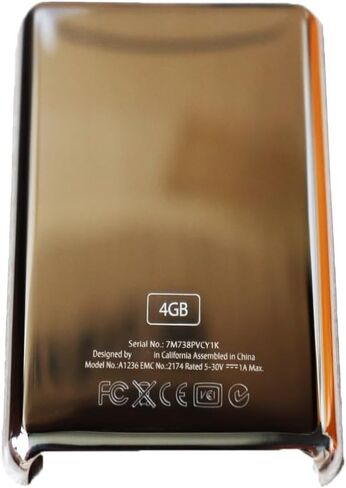 حالة غلاف سكني معدني فضية من الفولاذ المقاوم للصدأ لجهاز iPod Nano 3 جيجا بايت لا شعار مع أدوات (4 جيجابايت) in Saudi Arabia