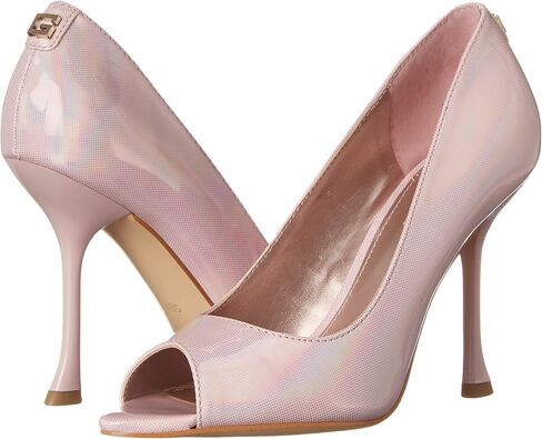 GUESS Women's Jaane Pump in Kuwait