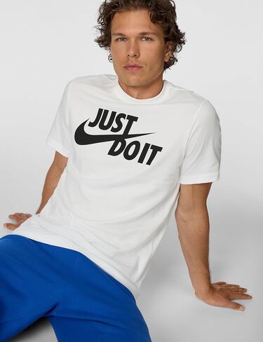 تيشيرت سووش مطبوع بعبارة "JUST DO IT" للرجال من نايكي in Kuwait