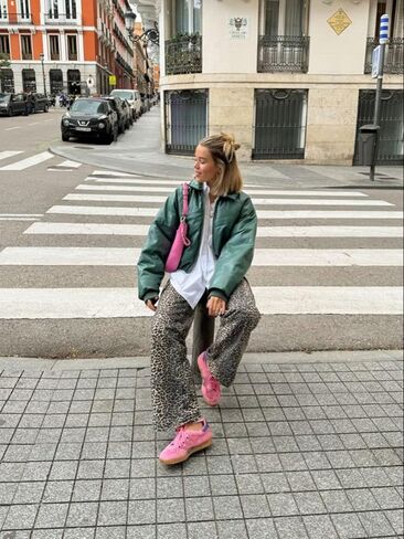 سروال Y2k سروال بطبعة الفهد جينز مستقيم الساق جينز فضفاض سروال كبير الحجم جينز واسع الساق in Kuwait