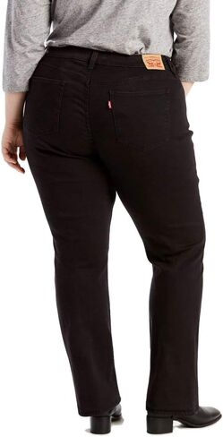 بنطلون جينز كلاسيكي مستقيم للسيدات من Levi's (قياسي وإضافي) in Kuwait