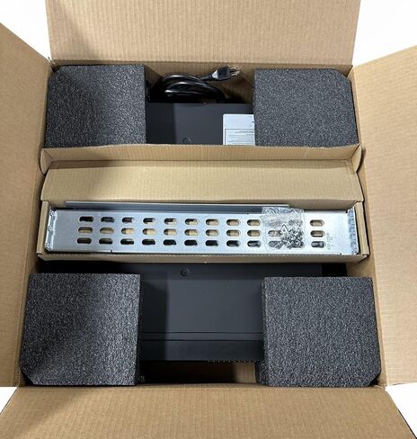 APC SMX1500RM2UNC X 1500VA RACK/Tower LCD 120V SMARTH مع بطاقة الشبكة (تم تجديدها معتمدًا) in Kuwait