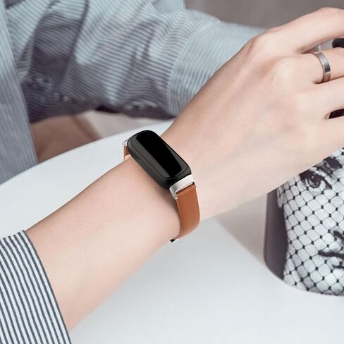 AK Leather Band متوافق مع Fitbit Inspire 3 فرق للنساء ، حزام بديل للجلود الكلاسيكي للحبوب الكلاسيكية لـ Fitbit Inspire 3 Tracker in Kuwait