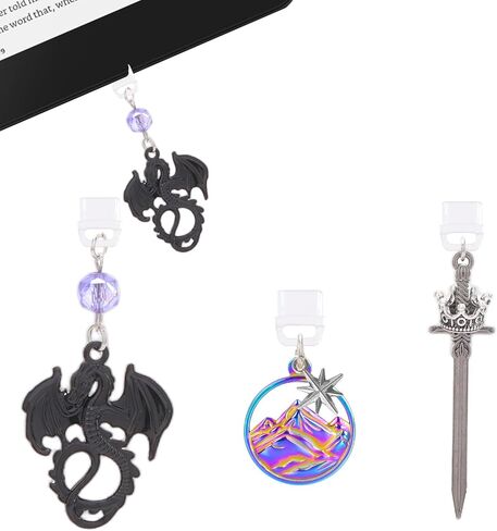 قابس الغبار لسحر Kindle-3pcs المعلقات Black Dragon Sword ، أغطية ميناء USB-C للهاتف والزعيم الإلكتروني ، هدايا عيد الهالوين الخيالية لعشاق الكتب النساء in Saudi Arabia