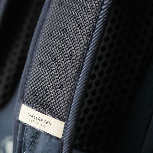 Fjällräven Classic, Black, M-L in Saudi Arabia