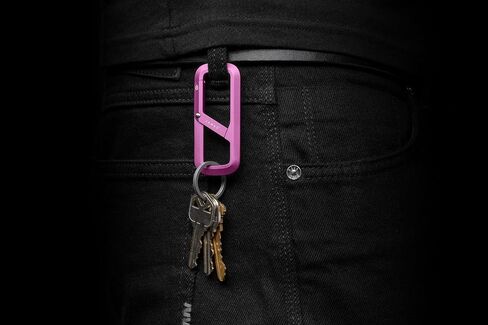 جيمس ° Madison Machined Aluminium Carabiner مع تصميم مقصورة مزدوج لقفل مفاتيحك بشكل آمن ، بناء جسم واحد خفيف الوزن من أجل كل يوم in Saudi Arabia