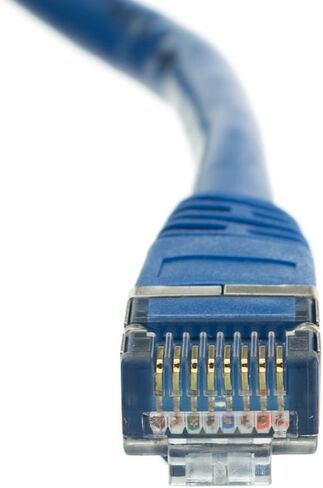 كابل CableWholesale Cat5e Ethernet Cable ، 24Awg ، RJ45 Gold Plate Connector ، ETL ، Snagless Boot 4 Pair Stranded Copper Smielded Twisted Cable (STP) كابل شبكة الإنترنت ، 7 أقدام ، أزرق in Saudi Arabia