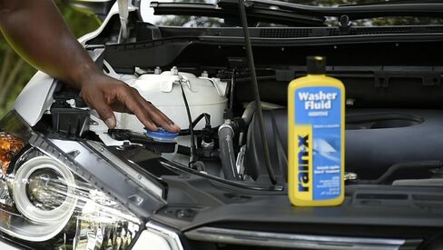 Rain-X White RX11806D Washer Fluid Additive-16.9 fl. oz, 500. ml in Saudi Arabia