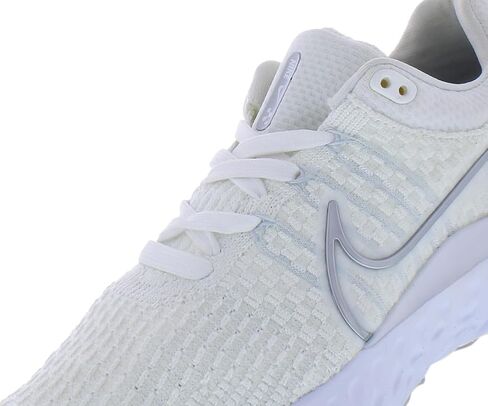 Nike Women's Walking Runners in Kuwait