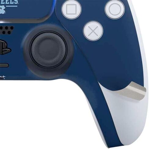 Skinit Skinit Gaming Gaming Continciped مع وحدة تحكم PS5 - جامعة نورث كارولينا في نورث كارولينا. in Saudi Arabia