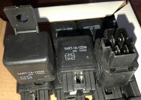 YART-1A-12DM (804-1A-12V-30A) Relay 4pins 1Pcs in Kuwait