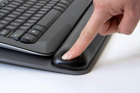 3M WR420LE Gel Wrist Rest Keyboard Platform, 19.5 x 10.5 Inch, Black Leatherette in Saudi Arabia