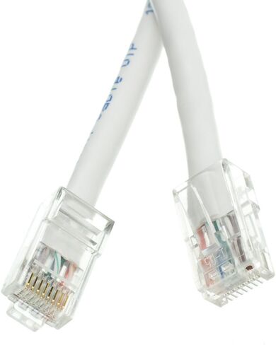 كبل CableWholesale Cat5e Ethernet ، كابل شبكة 24AWG مع موصل مطلي بالذهب RJ45 ، 4 زوج من النحاس العاري ، وزوج الإنترنت غير الملتوي غير الملتوي (UTP) ، 2 قدم ، أبيض ، أبيض in Saudi Arabia