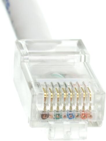 كبل CableWholesale Cat5e Ethernet ، كابل شبكة 24AWG مع موصل مطلي بالذهب RJ45 ، 4 زوج من النحاس العاري ، وزوج الإنترنت غير الملتوي غير الملتوي (UTP) ، 2 قدم ، أبيض ، أبيض in Saudi Arabia