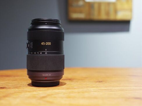 45-200mm f/4.0-5.6 lumix g vario mega o.i.s. عدسة (متجددة) in Saudi Arabia