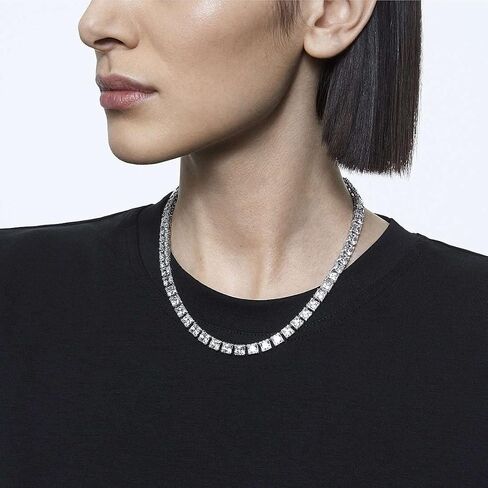 Millenia clip earrings in Kuwait