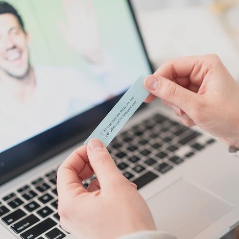 هدايا علاقات المسافات الطويلة، رسائل حب في زجاجة هدية لصديقك أو صديقتك (50 قطعة) كبسولات حب مكتوبة مسبقًا في وعاء بلاستيكي in Kuwait