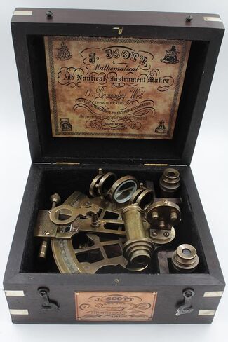 جي سكوت لندن آلة السدس لتاريخ السفن النحاسية مع صندوق من الخشب الصلب. آلة السدس لتاريخ السفينة النحاسية من سكوت لندن مع صندوق من الخشب الصلب. in Kuwait