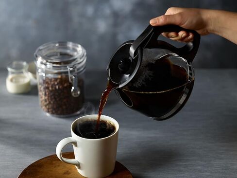 Dunkin 'Decaf Medium Roast Coffee ، 60 Keurig K-Cup Pods in Saudi Arabia