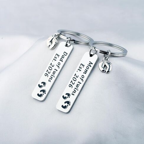 FUSTMW Parents of Twins Gifts Dad Mom of Twins Est 2024 Keychain Set Twins Mom Dad Gifts Expecting Parents Gifts in Saudi Arabia
