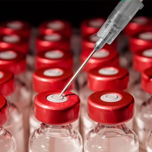 100 Pack Disposable 3ml/cc Lab Syringes with 23Ga 1 Inch Needle Luer Lock, Individually Sealed Packed in Saudi Arabia