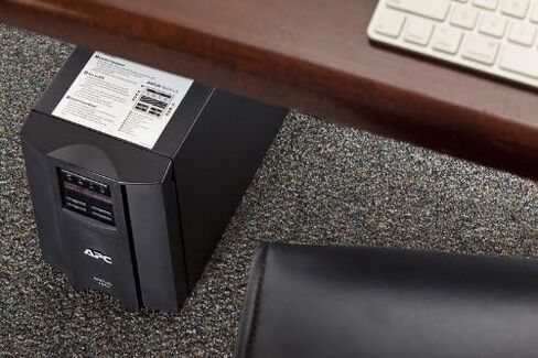 APC Smart-Ups 1000VA UPS Backup مع إخراج الموجة الجيبية النقية (SMT1000) (متجدد) in Saudi Arabia