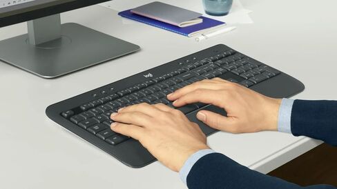 Logitech MK540 لوحة المفاتيح اللاسلكية المتقدمة والسرد النشط نمط الحياة النشط مكتب منزلي الحزمة الحديثة مع توهج صغير في مكبر صوت بلوتوث اللاسلكي المظلم ، وسادة معصم الهلام ووسادة الماوس in Saudi Arabia