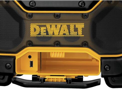 DEWALT DCR025R LITHIUM LITHIUM-ION RADIO & Charger (أداة عارية) (متجددة) in Kuwait