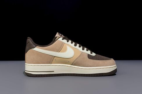 Nike Nike Air Force 1 '07 Lv8 mens Sneaker in Saudi Arabia