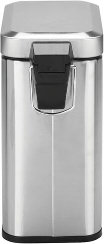 علبة قمامة بغطاء معدني مستطيل الشكل بسعة 1.3 جالون من إم ديزاين، سلة قمامة مدمجة مع دلو بطانة قابل للإزالة ومقبض للحمام والمطبخ وغرفة الحرف اليدوية والمكتب والمرآب - أبيض in Kuwait