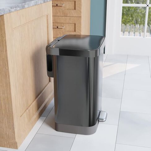 سلة مهملات من الفولاذ المقاوم للصدأ من جلاد مع حماية من رائحة الكلوروكس | سلة قمامة معدنية كبيرة للمطبخ مع غطاء ناعم ودواسة قدم وحامل لفافة أكياس النفايات، سعة 13 جالون، جميعها مقاومة للصدأ in Kuwait