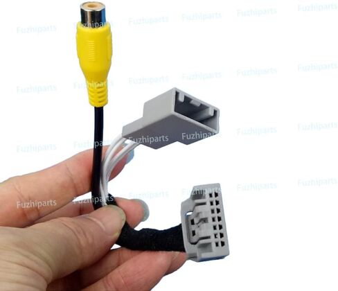 7pin لـ Honda CRV Civic 2013 Car Radio Stereo OEM OEM Parking Rearview الاحتياط الاحتياطي الكاميرا إدخال فيديو محول RCA محول T-Harness in Kuwait