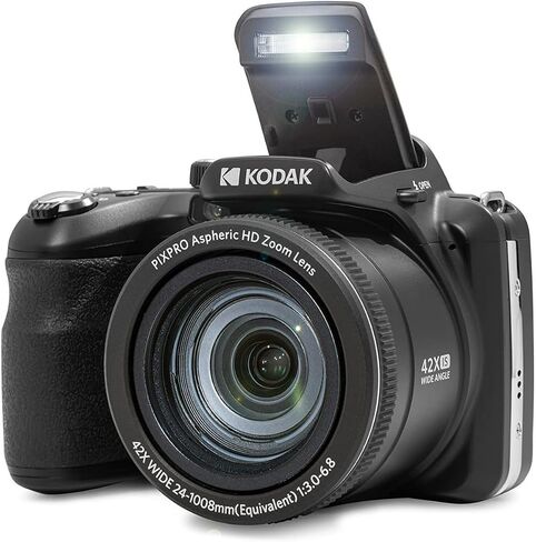 كوداك كاميرا رقمية استرو زووم AZ421 بدقة 16 ميجابكسل مع تقريب بصري 42X وشاشة LCD 3 انش (ابيض) حزمة 32GB من بيكسبرو in Saudi Arabia