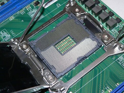 Supermicro ATX DDR4 LGA 2011 Motherboards X10DRL-I-O in Saudi Arabia