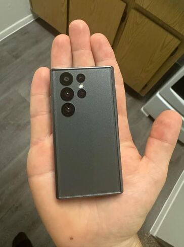 Mini Galaxy S24 Ultra Smartphone, Smallest S24 Ultra Android in The World! Micro 3-Inch Touch Screen, 2GB/16GB, Compact Pocket 4G LTE Mobile Phone for Children, Teenagers Tiny Samsung S24 Lookalike in Kuwait