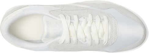 للنساء من Reebok CL lthr EB حذاء رياضي مساير للموضة in Kuwait