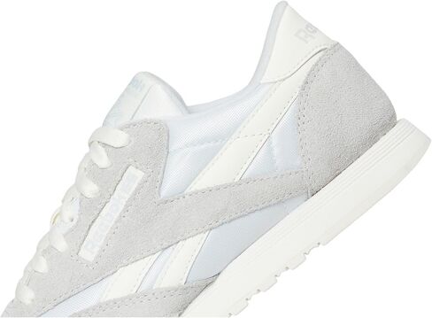 للنساء من Reebok CL lthr EB حذاء رياضي مساير للموضة in Kuwait
