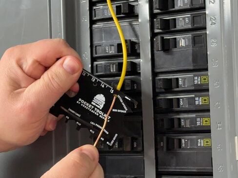 22-in-1 بطاقة الائتمان Multitool-أداة محفظة ضئيلة مع وجع ، مفك البراغي ، فتاحة الزجاجة-هدية مثالية لعيد الأب ، أعياد الميلاد ، عيد الميلاد-TSA أداة الجيب EDC المعتمدة للرجال والنساء in Saudi Arabia