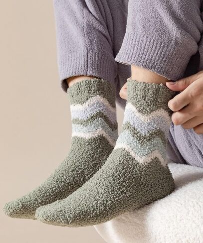 JAMES FIALLO Men's 3-Pairs Cozy Microfiber Anti-Skid Soft Fuzzy Crew Socks in Kuwait