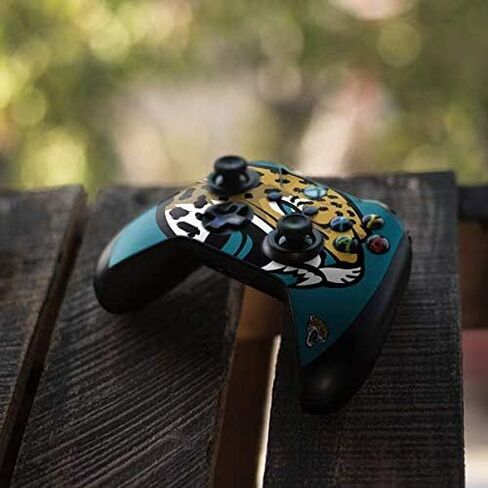 Skinit Skinit Gaming Gaming Skin متوافق مع جهاز التحكم Xbox One S - NFL Jacksonville Jaguars مرخص رسميًا in Saudi Arabia