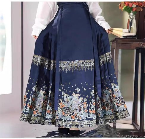Women's Hanfu Chinese Horse Face Skirt Pleated Skirts Seft Tie Floal Printed Elegant A-Line Long Swing Maxi Skirt in Kuwait